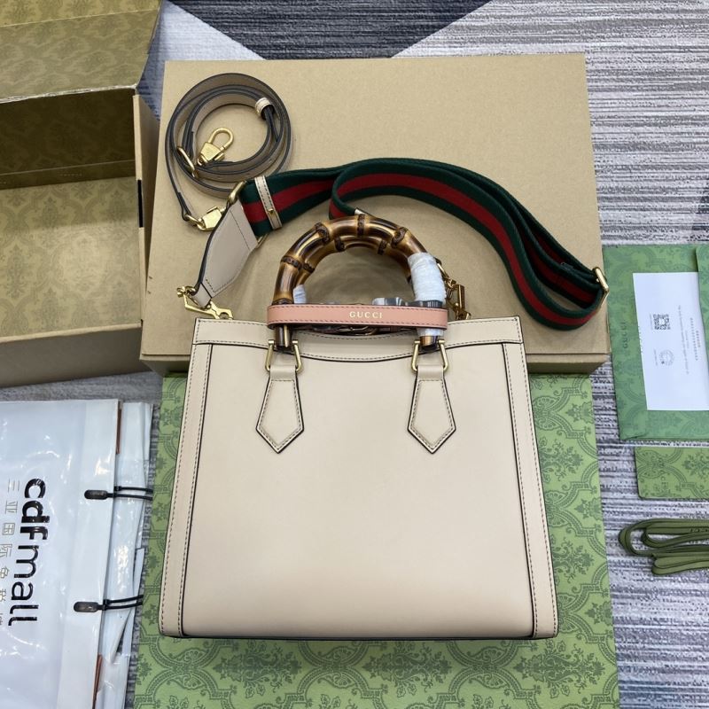 Gvc*1 tote bags